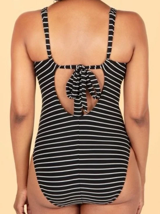 NWT Lands' End Striped Full
Coverage Tie Back 1 Piece Swimsuit -Black/White XL - Picture 2 of 5